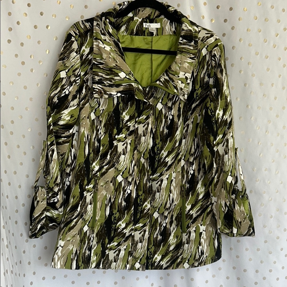 Puli Camouflage-Inspired Green and Black Jacket